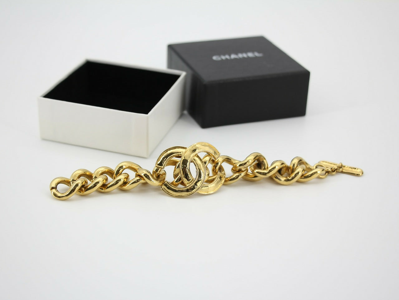 Chanel Vintage 94P Gold-plated CC Wave Rotating Lock Bracelet