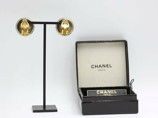Chanel Vintage 1989 Imitation Pearl Gray Gold Brown Mixed Colour Round Clip-on Earrings