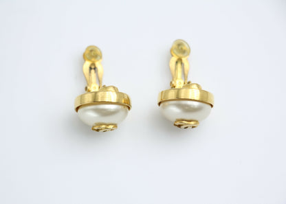Chanel Vintage 97P Gold-plated & Imitation Pearl Gold Hoop Round Earrings