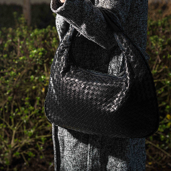 Bottega Veneta Medium Veneta