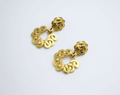 Chanel Vintage 97P Gold-plated Large Wreath Dangle Clip-on Earrings