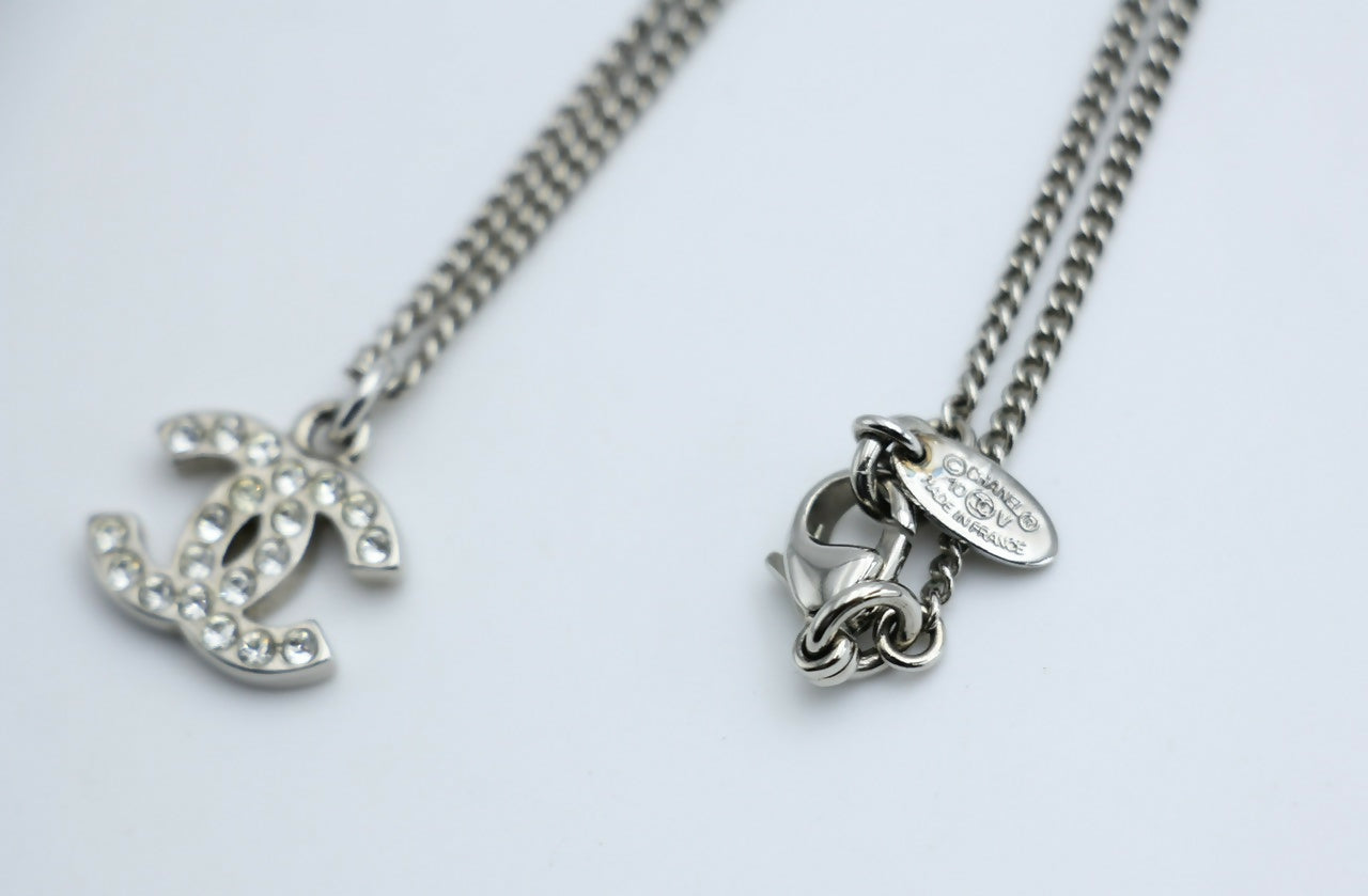 Chanel 10V Rhinestone Silver CC Mark Necklace