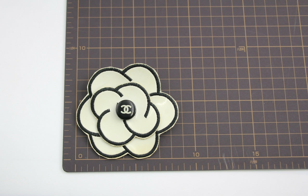 Chanel Vintage 1995 Rubber Spring/Summer White Camellia Brooch