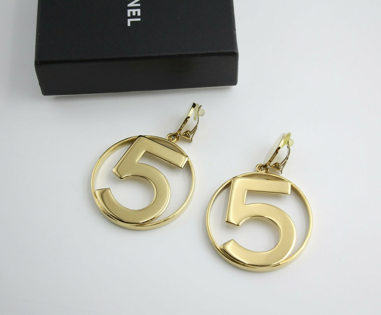 Chanel Vintage 1987 Gold-plated No. 5 Dangle Clip-on Earrings