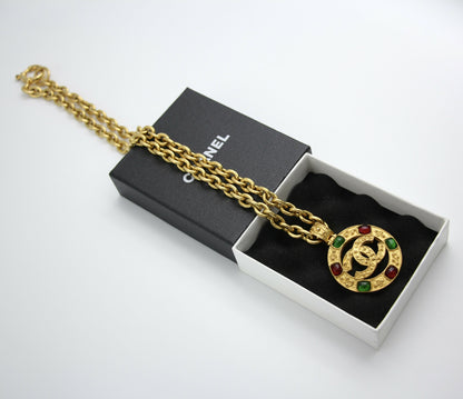 Chanel Vintage 94A Grapevine Gold Plated Medal Long Necklace