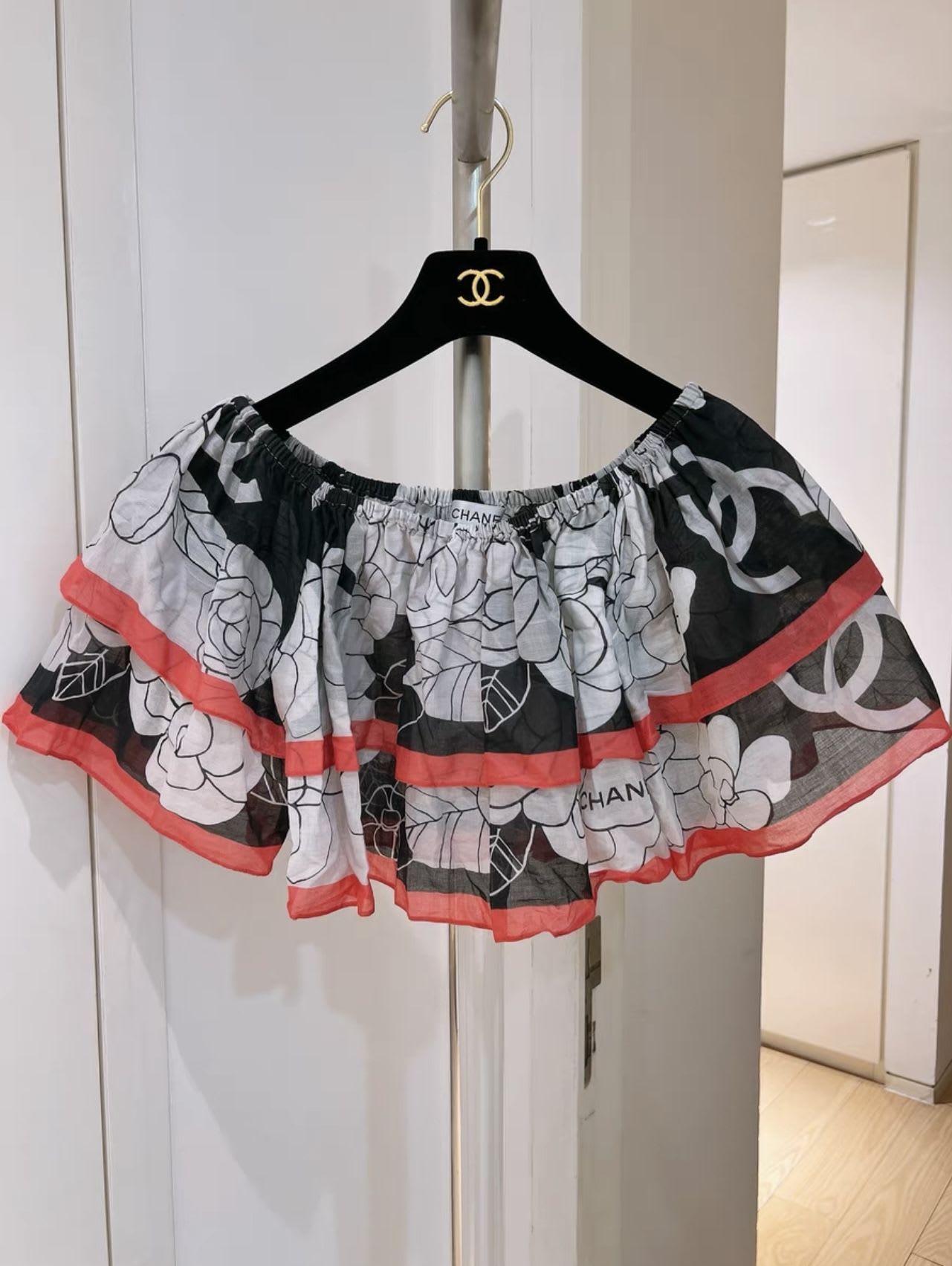 Chanel 21 early spring camellia one-shoulder top
